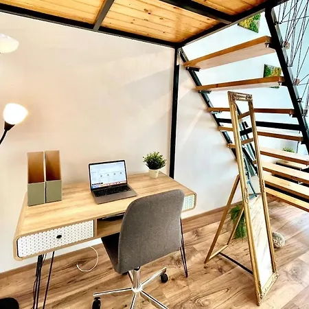 Premium W 2 Double Beds And Sofabed アパート *