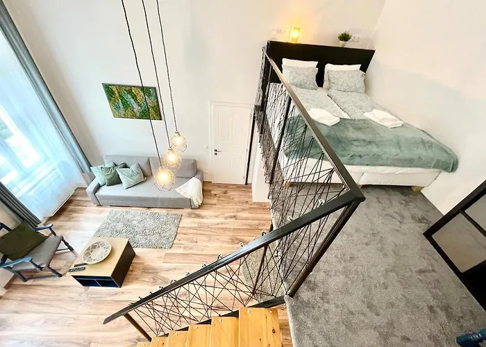 Premium W 2 Double Beds And Sofabed 公寓 布达佩斯