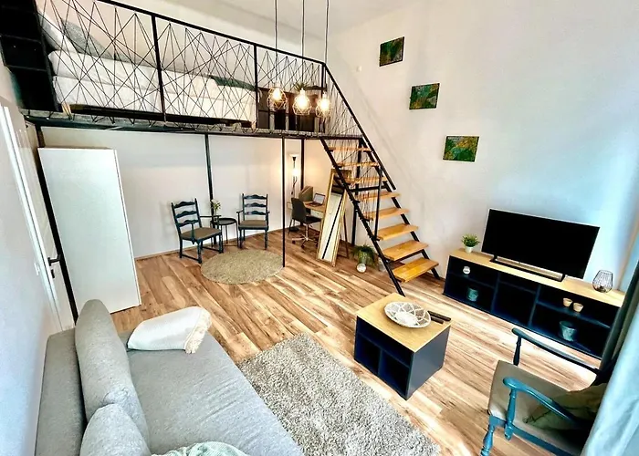 Premium W 2 Double Beds And Sofabed * 布达佩斯