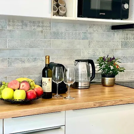 Premium W 2 Double Beds And Sofabed Appartamento Budapest