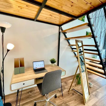 Premium W 2 Double Beds And Sofabed Apartment