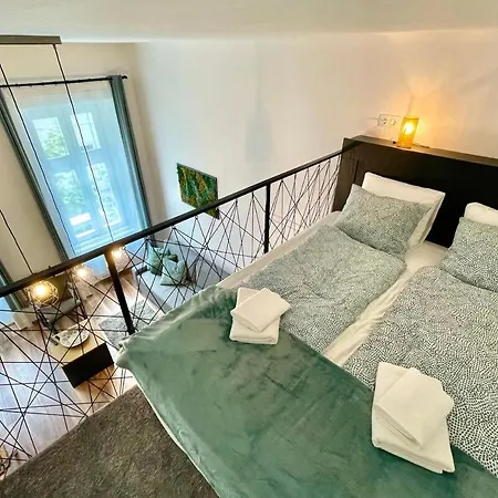 Premium W 2 Double Beds And Sofabed Apartment *