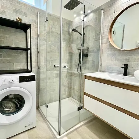 Premium W 2 Double Beds And Sofabed Appartamento Budapest