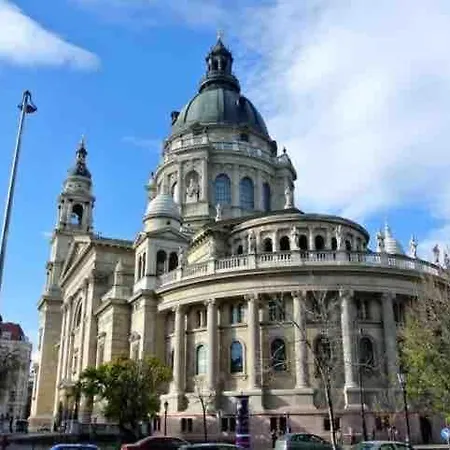 Premium W 2 Double Beds And Sofabed *