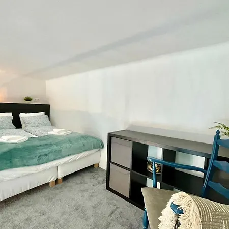 Premium W 2 Double Beds And Sofabed شقة *