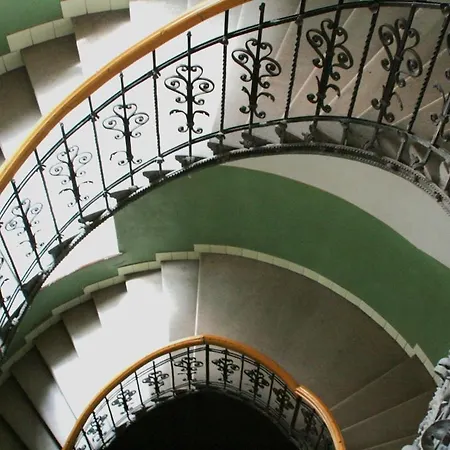 Premium W 2 Double Beds And Sofabed شقة بودابست