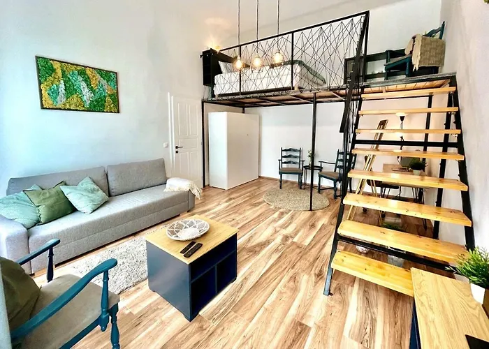 Premium W 2 Double Beds And Sofabed